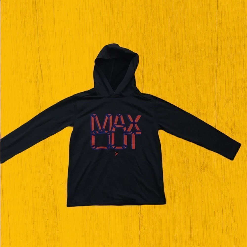 Old Navy “Max Out” Shirt Size Medium (8)! ♾